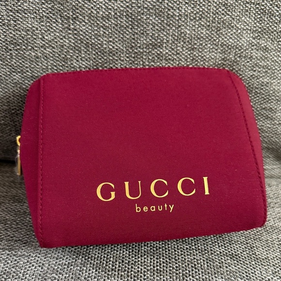 Gucci Beauty Makeup Bag Pouch Burgundy Logo Small Authentic Luxury New - Picture 6 of 17